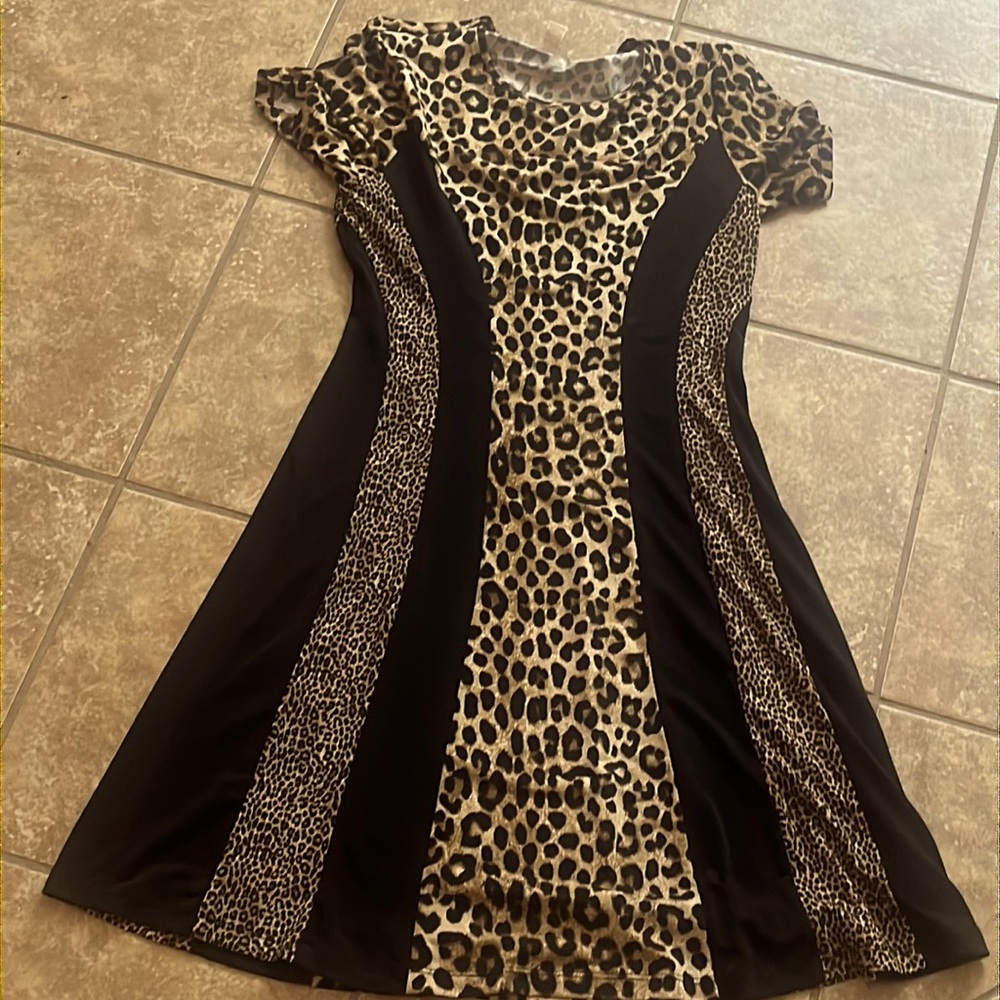 Michael Kors 95% polyester and 5%spandex